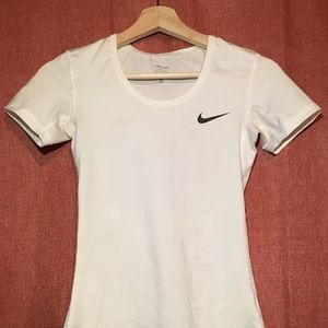 Nike White XS Fitted Exercise Top